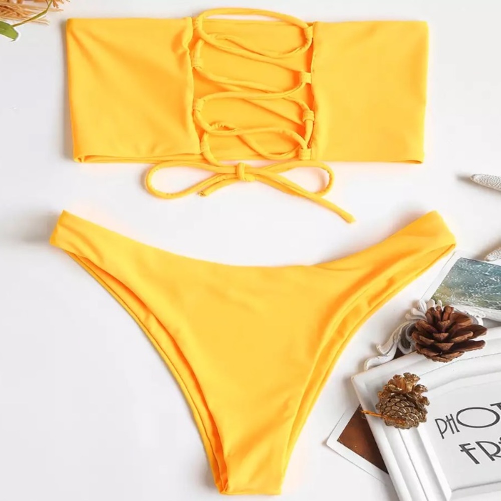 ☀️Yellow Bikini☀️ - Picture 2 of 3